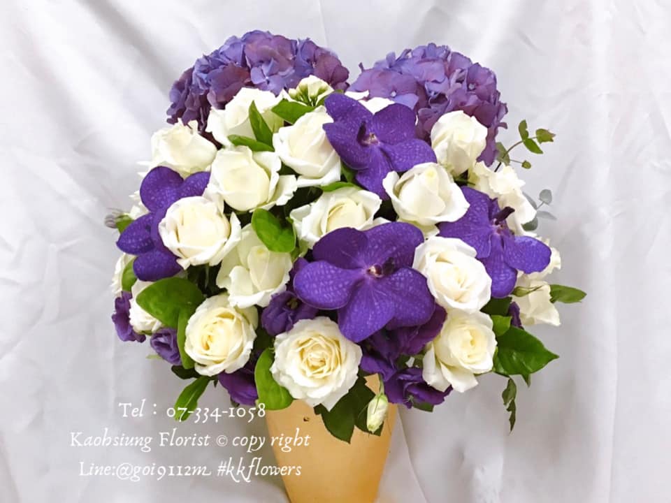 Flower Arrangement - Moonlit Flowers