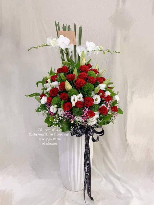 Flower Arrangement - Stroll Along the Flower Path
