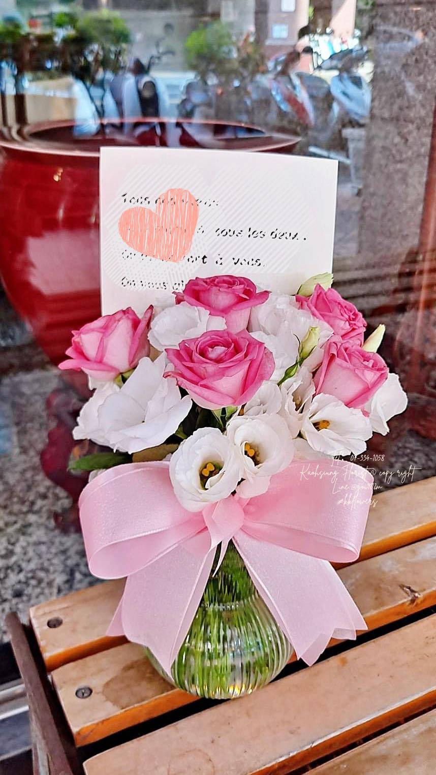 Flower Arrangement - Leisurely Floral Scent