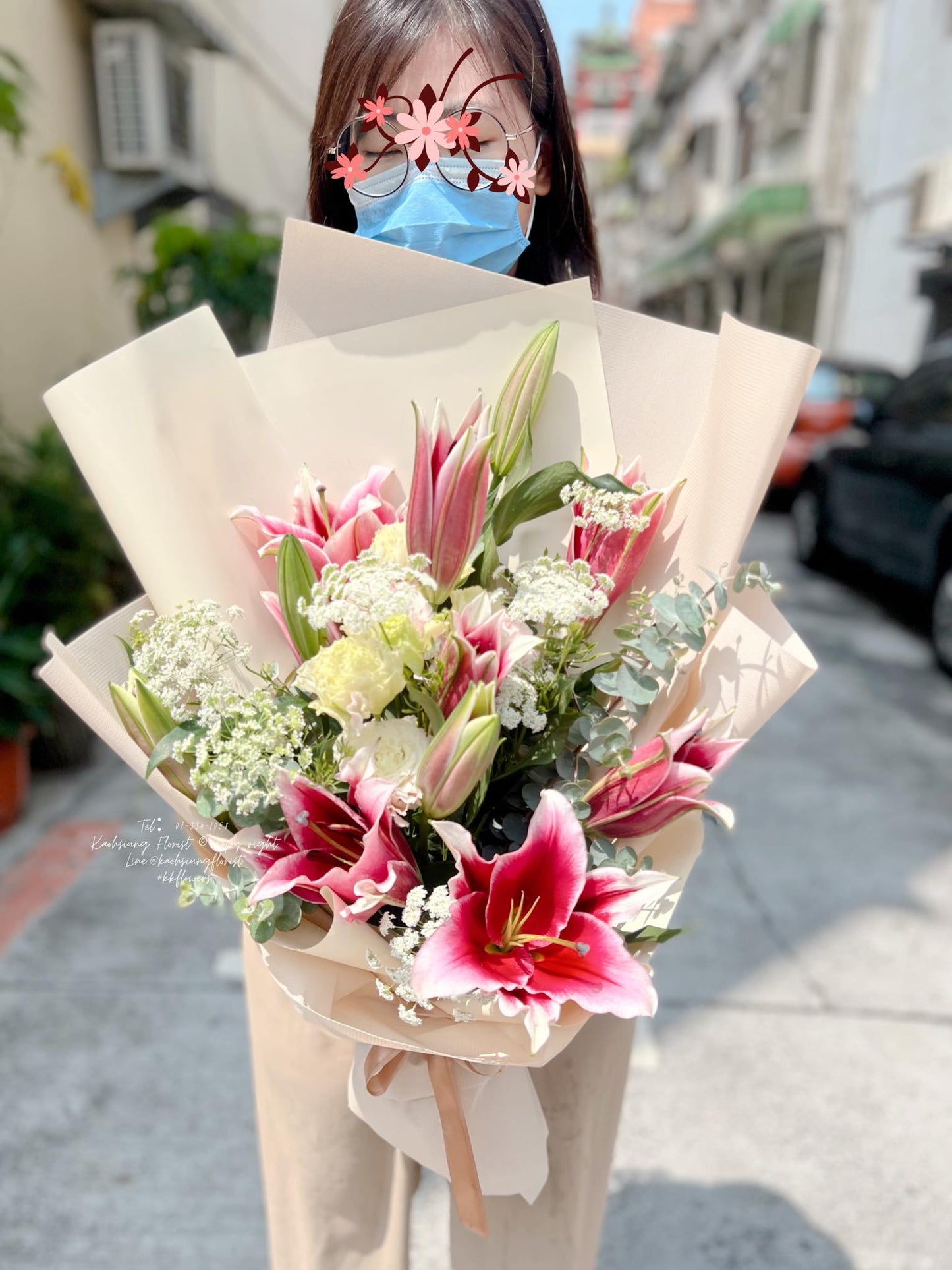 Lily bouquet - Radiant Symphony