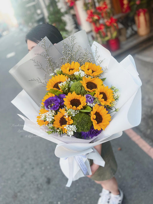 Sunflower Bouquet – Smiling at the Morning Sun
