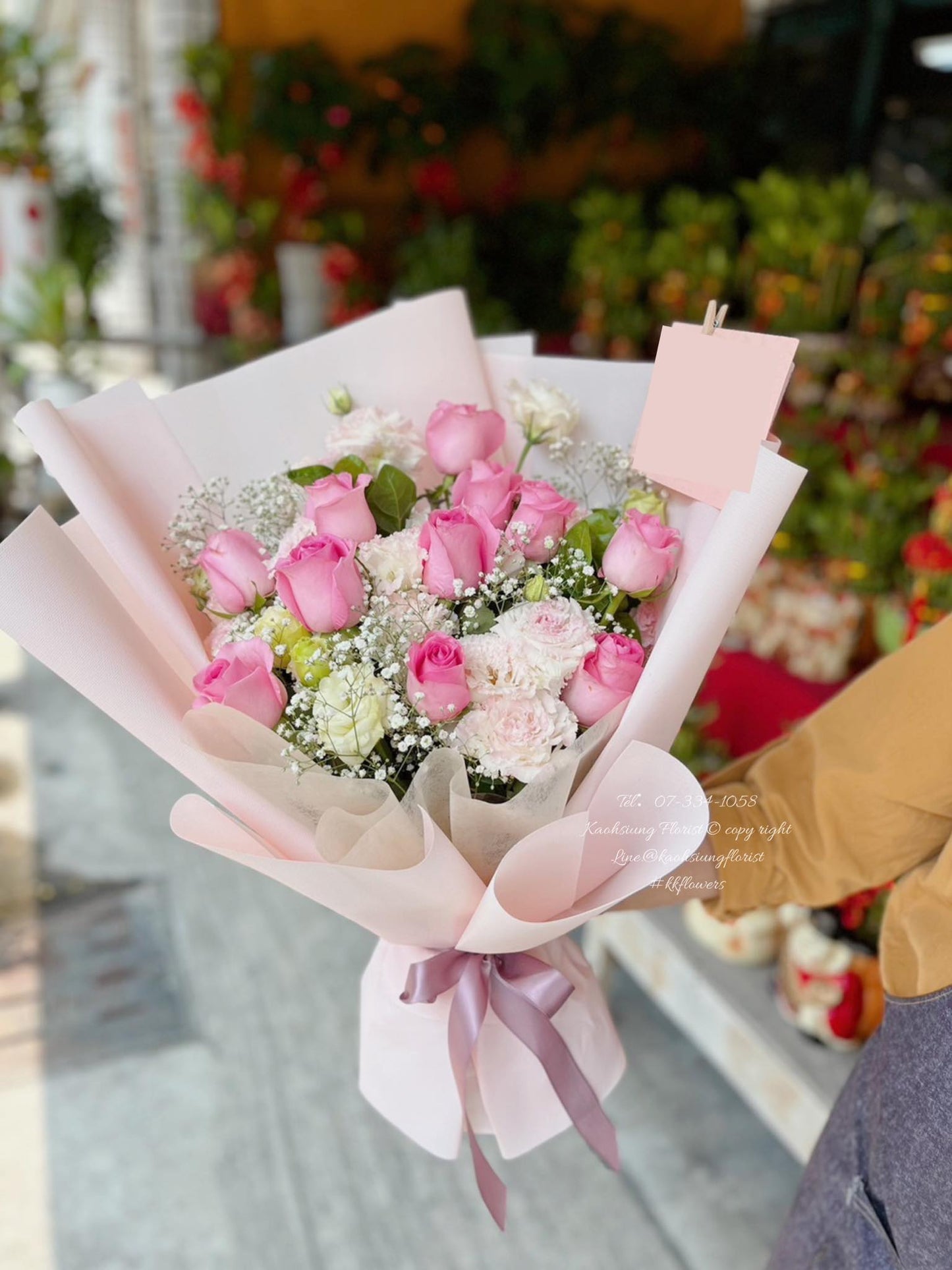 11 Roses – Heart Flutter