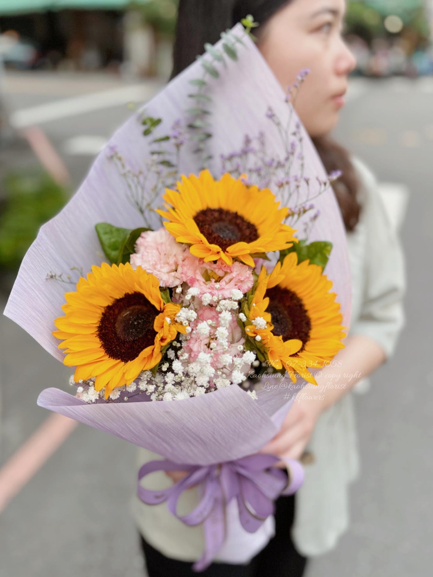 Sunflower bouquet - Soar to Great Heights