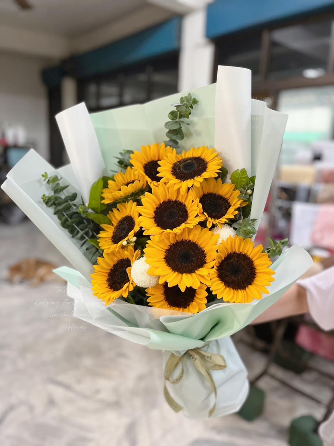 Sunflower Bouquet – Sunlit Breeze
