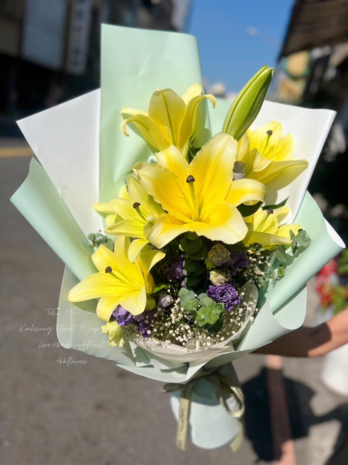 Lily bouquet - Smile Blooms