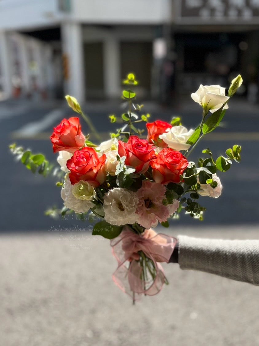 Bridal Bouquet – Whispers in the Breeze