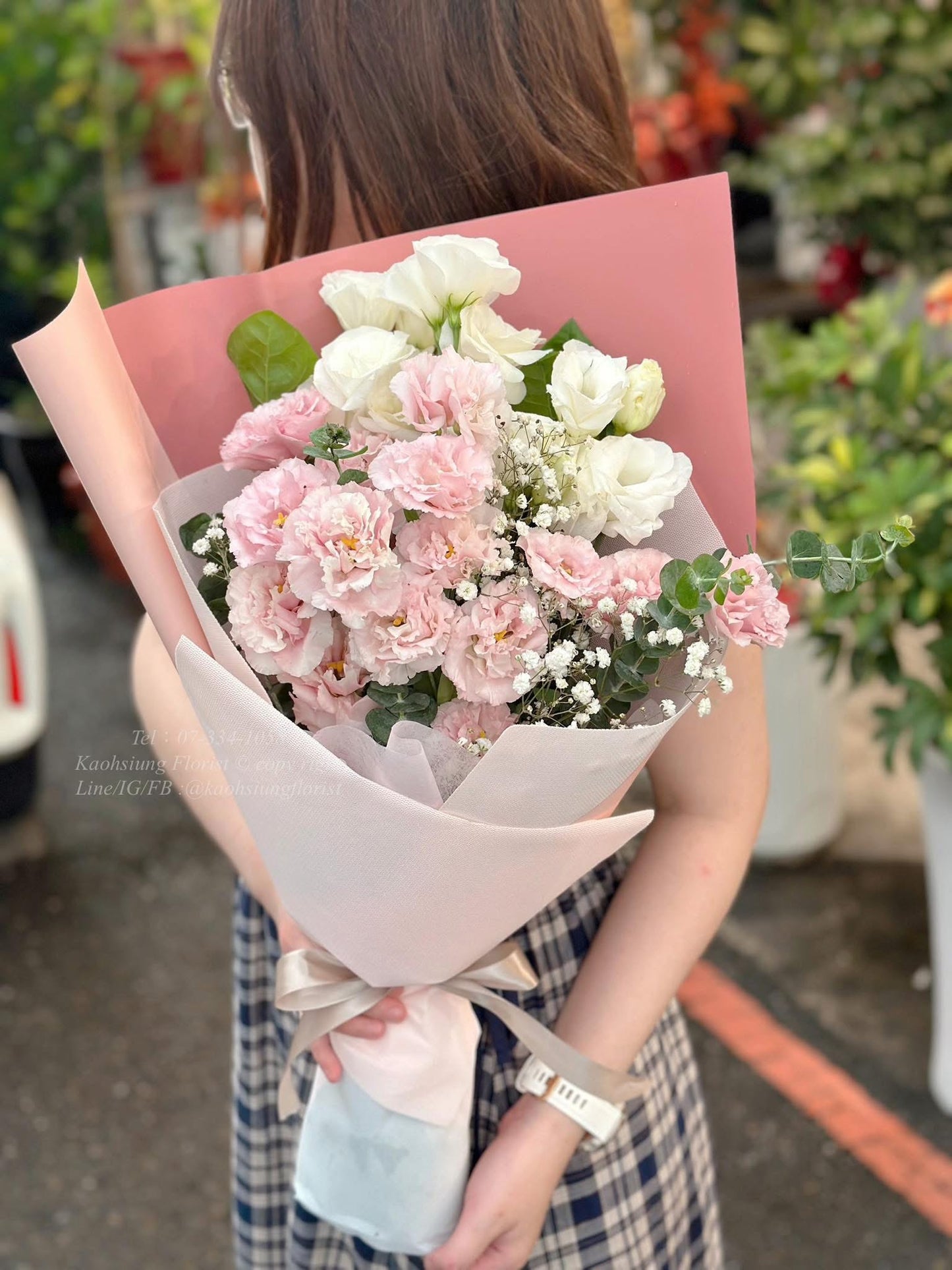 Eustoma Bouquet – Pink & White Palette