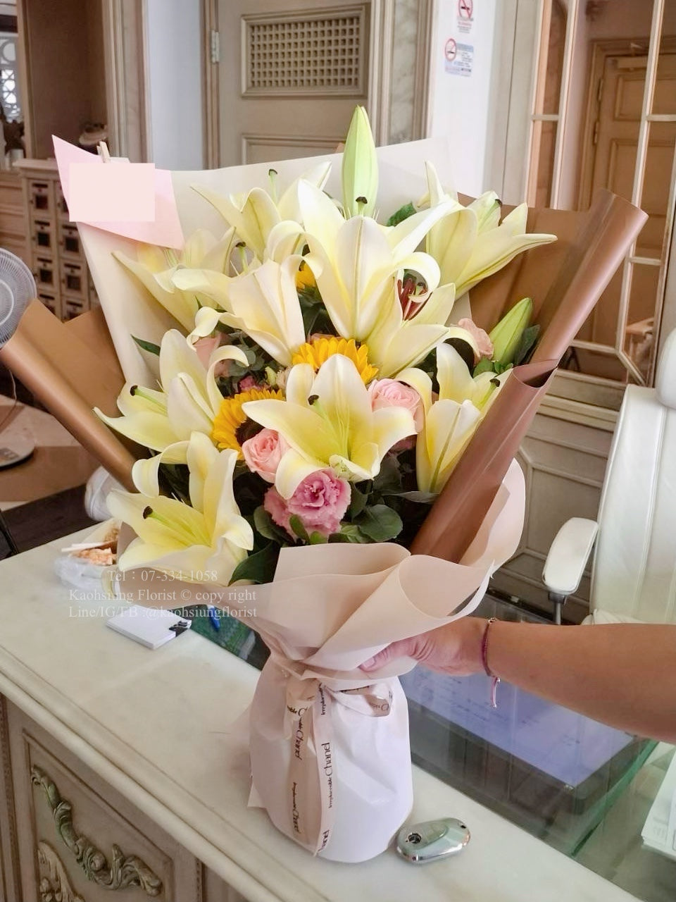 Lily Bouquet – Dance of Morning Light