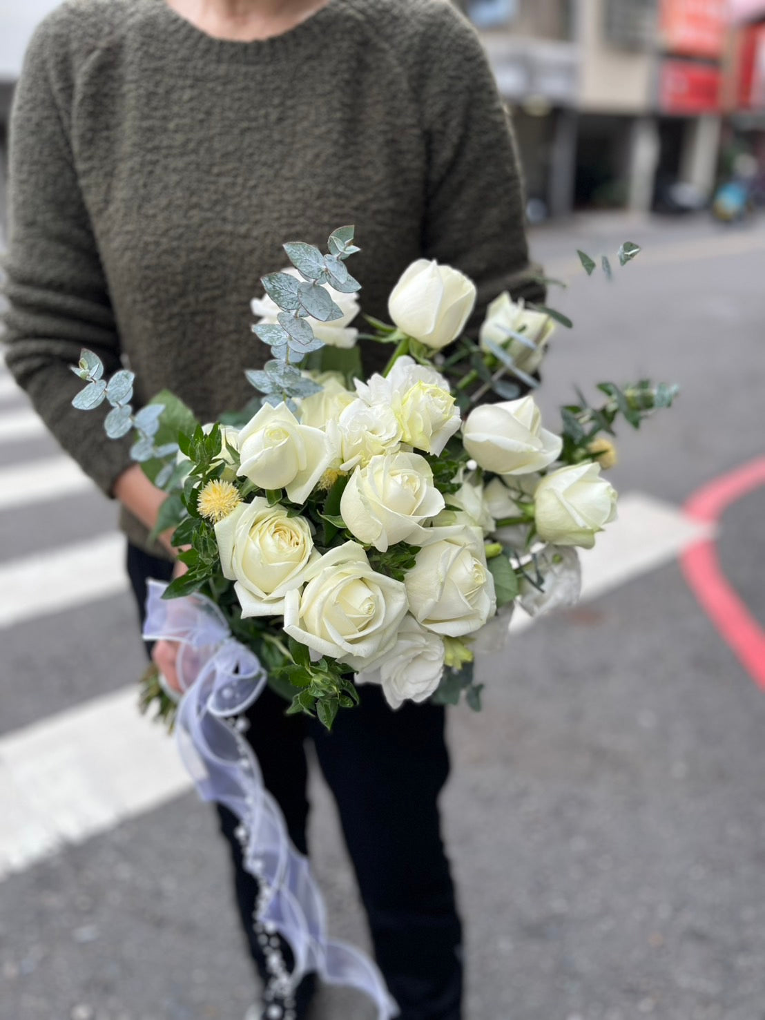 Bridal Bouquet – Classic White Roses