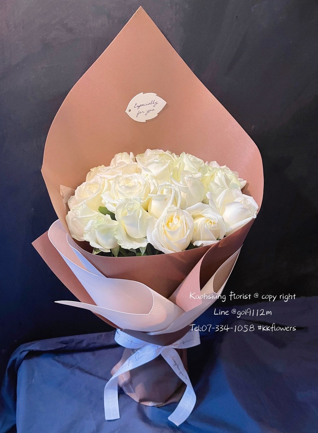 20 Roses – Vanilla Cone