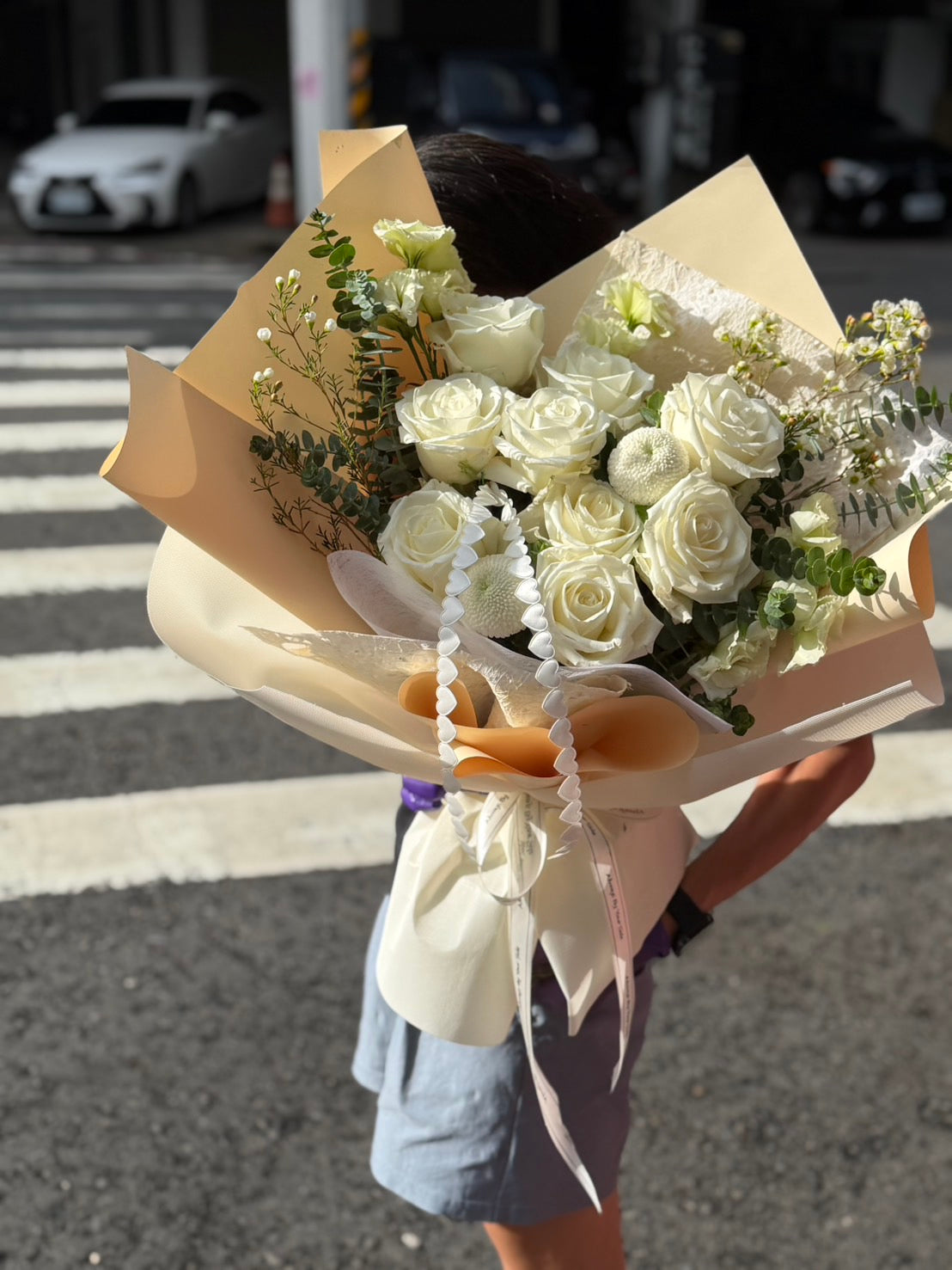 Imported Rose Bouquet – Lueur