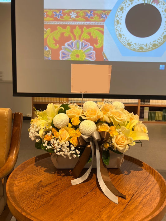 Flower Arrangement – Warm Sun & Gentle Breeze