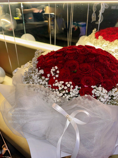 Rose Bouquet — Veiled in White