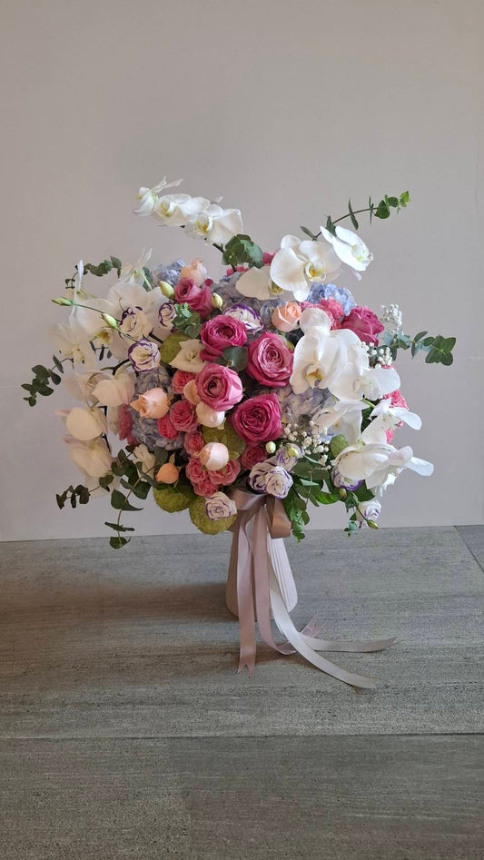 Potted Arrangement – Fragrance Filling the Courtyard