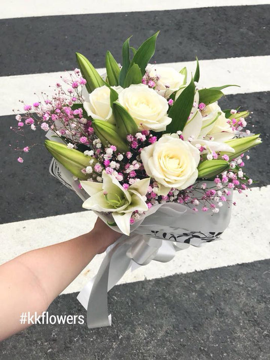 百合花束 - 守護