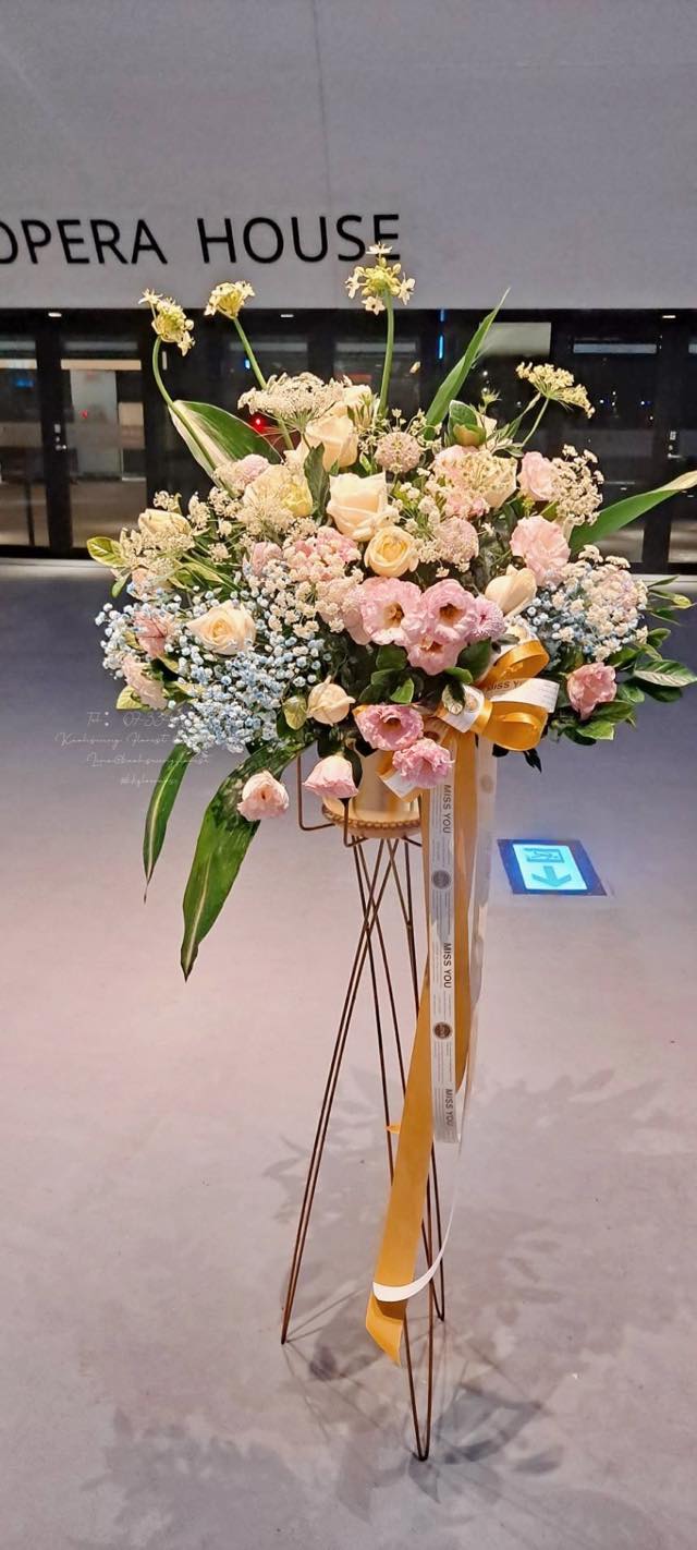 藝術花籃 - 粉藍色