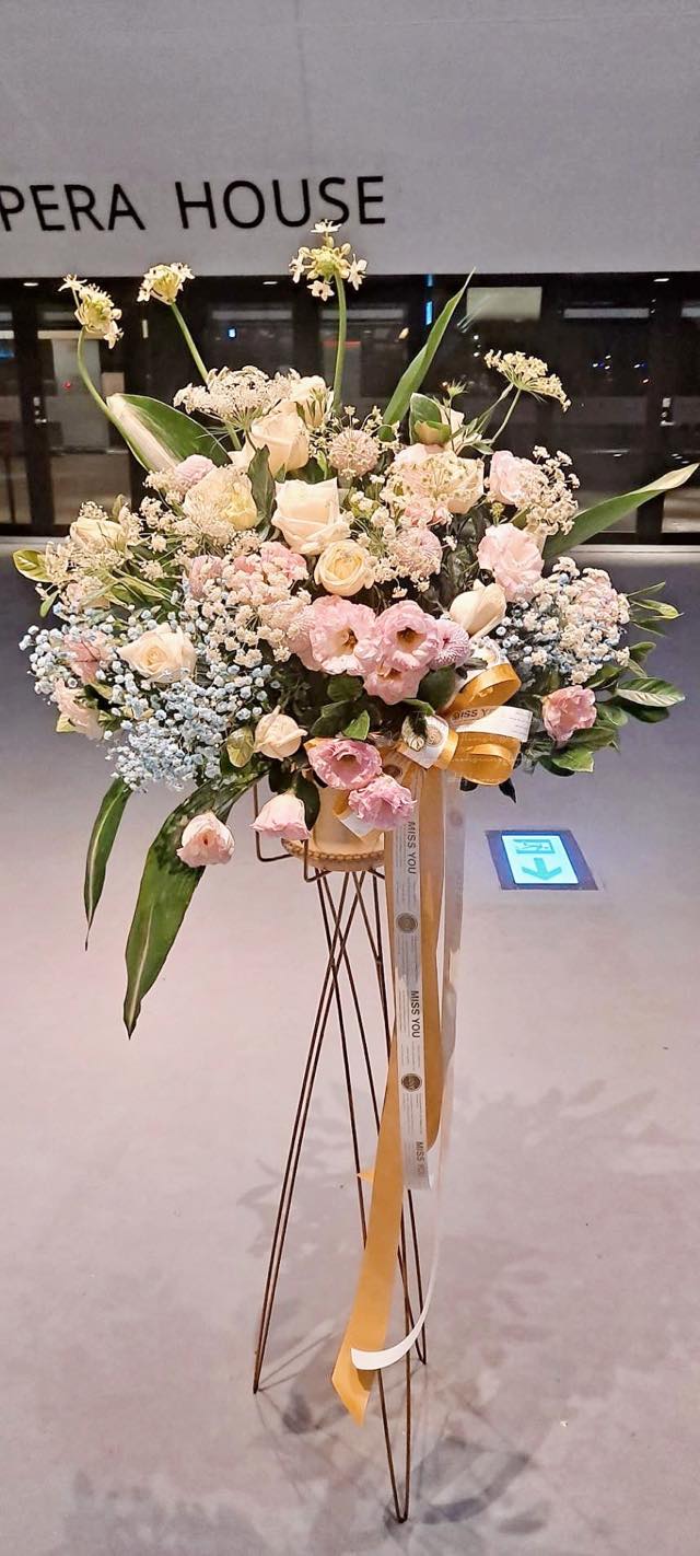 藝術花籃 - 粉藍色