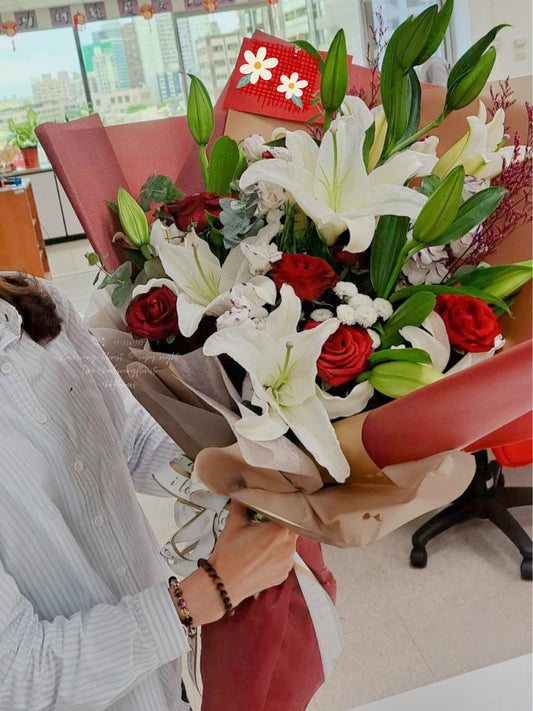 百合花束 - 優雅