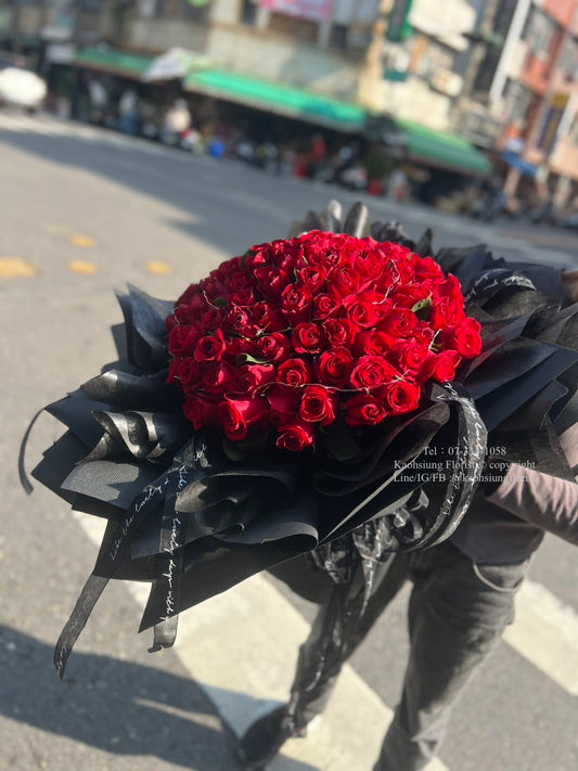 99 Roses — Lost in Love (with fairy light)