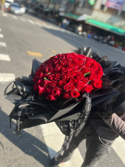 99 Roses — Lost in Love (with fairy light)