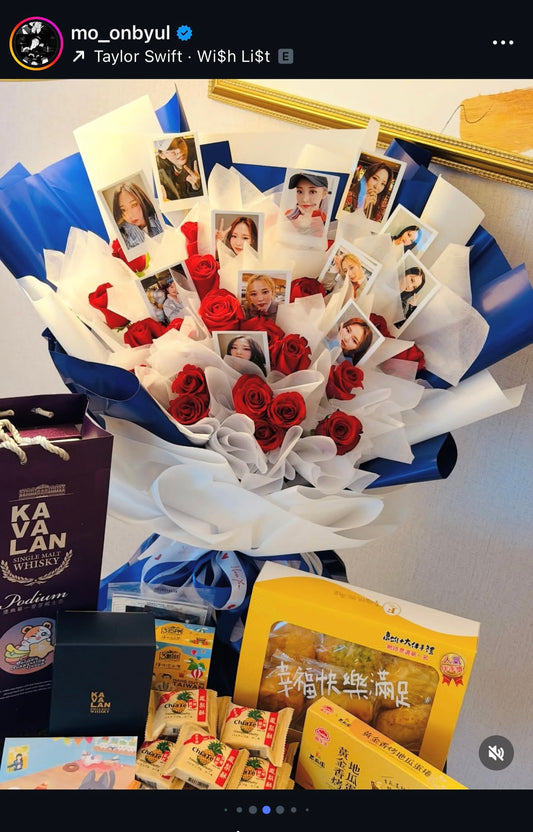 Customized flower gift - Photo Card Bouquet