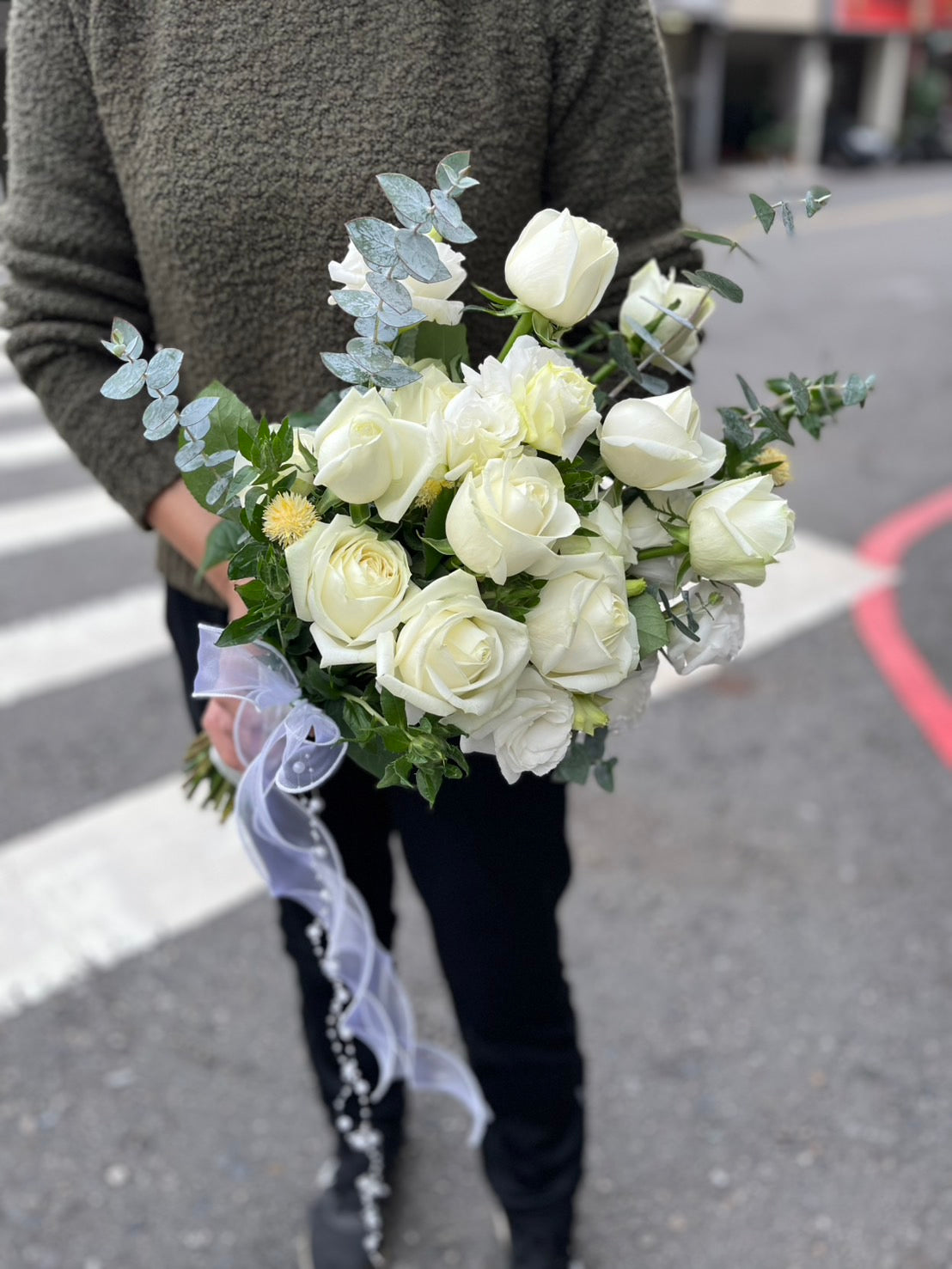 Bridal Bouquet – Classic White Roses