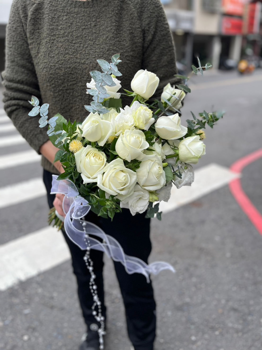 Bridal Bouquet – Classic White Roses
