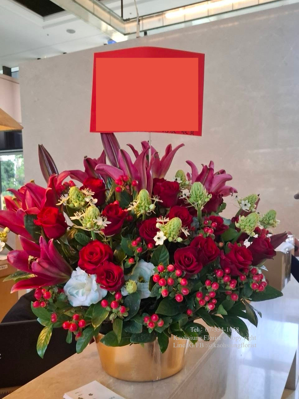 Flower Arrangement - Mountain Mist Blossoms