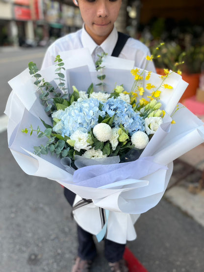 Customized flower gift - Hydrangea Bouquet