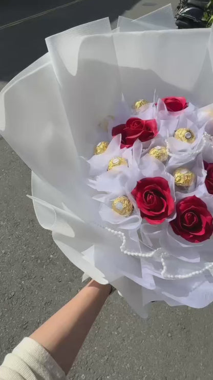 Customized flower gift - Ferrero Rocher Rose Bouquet
